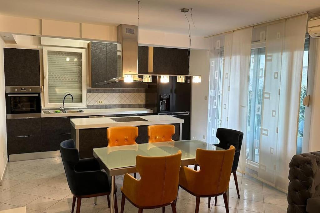 Apartment With Big Terrace Leon سبليت المظهر الخارجي الصورة
