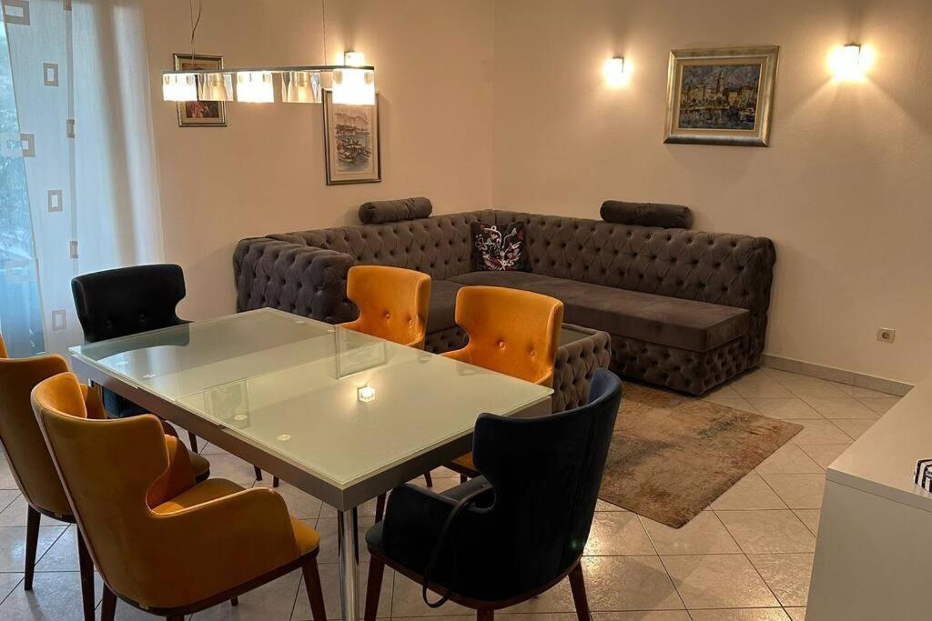 Apartment With Big Terrace Leon سبليت المظهر الخارجي الصورة